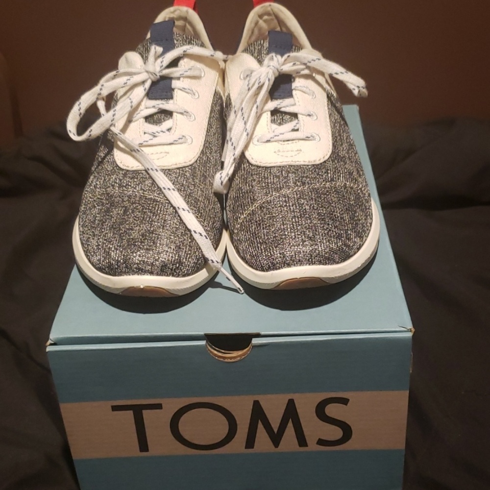 New TOMS Cabrillo Canvas Knit